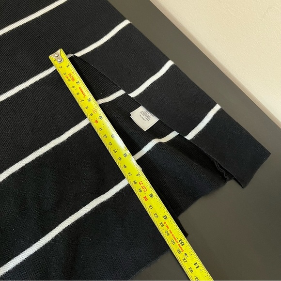 Cable & Gage Tunic Length Mock Neck Sweater - Black and White Stripe - Picture 12 of 12